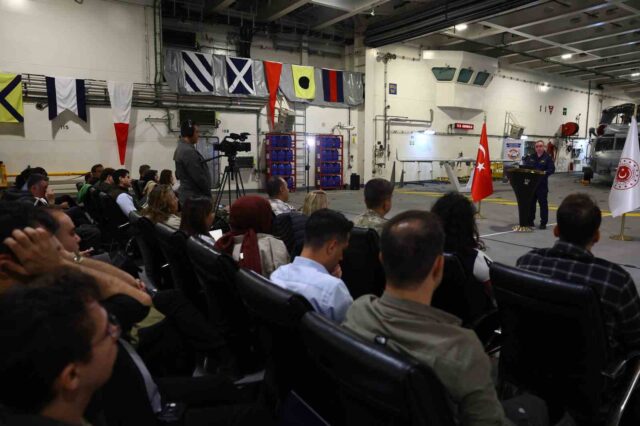 MSB Bakanlık Sözcüsü Tuğamiral Aktürk: "TCG Anadolu’dan ilk kez Dikey İnsansız Hava Aracı (DİHA) kalkışı gerçekleştirilecek"