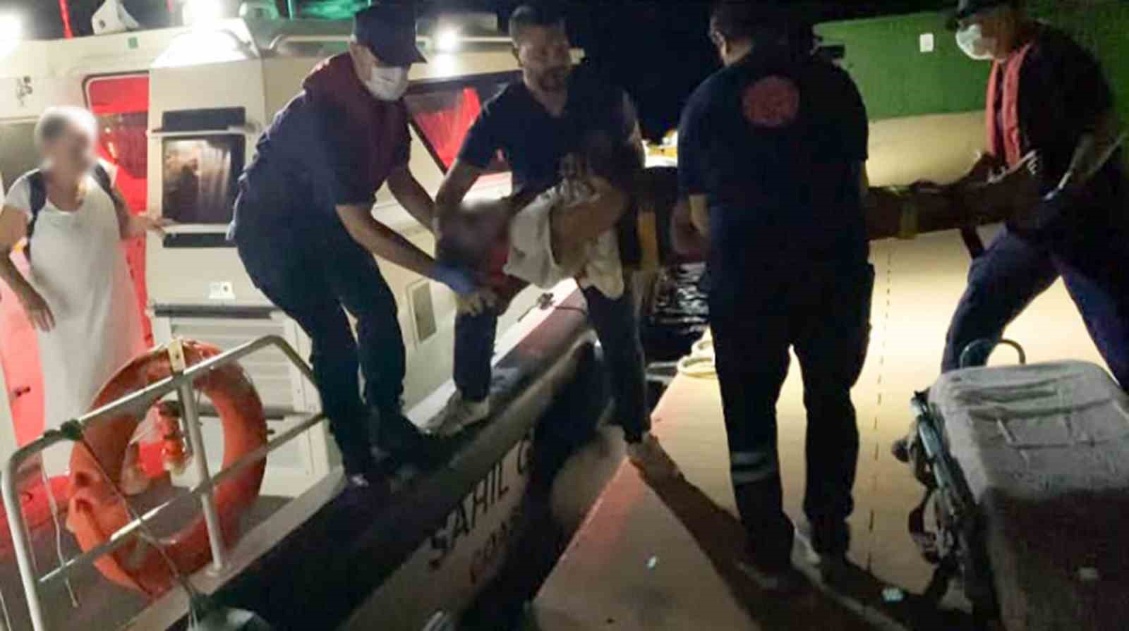 Sahil Güvenlik Marmaris ve Fethiye’de iki tıbbi tahliye gerçekleştirdi