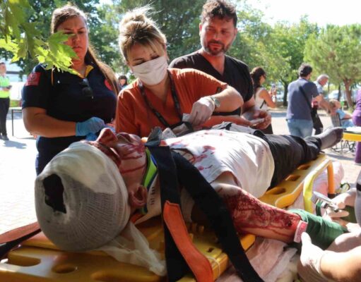 Fethiye Devlet Hastanesi’nde deprem tatbikatı gerçeğini aratmadı