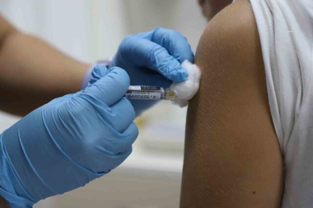 Muğla Büyükşehir’in HPV aşı desteği sürüyor