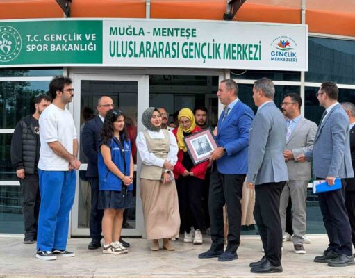 Vali Yardımcısı Cehveroğlu, Uluslararası Gençlik Merkezi’nde inceleme yaptı