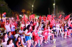 A Milli Kadın Voleybol Takımı’nın şampiyonluğu Bodrum’da coşkuyla kutlandı