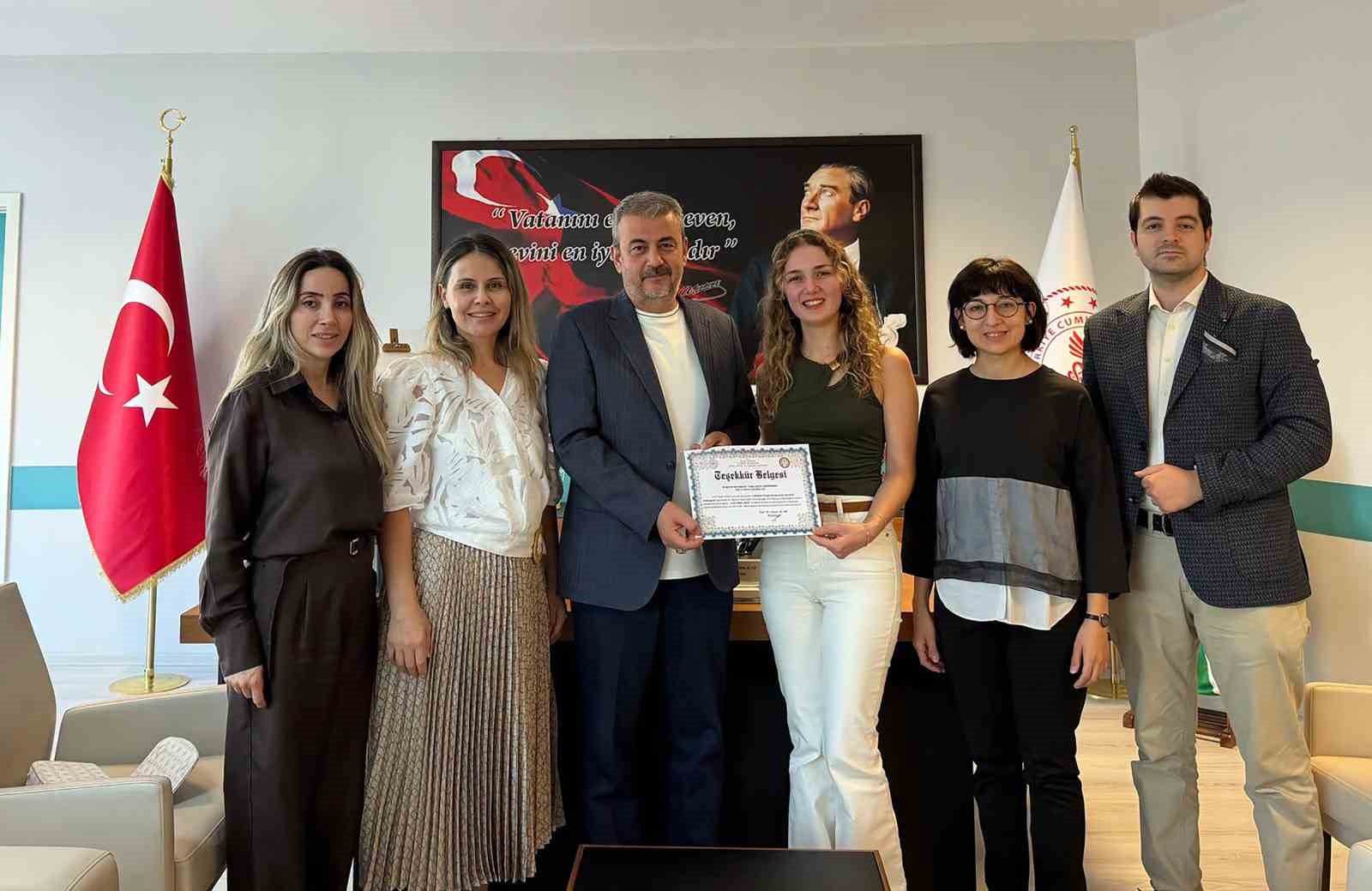 MSKÜ Dermatoloji Anabilim Dalı’na sözel bildiri birincilik ödülü