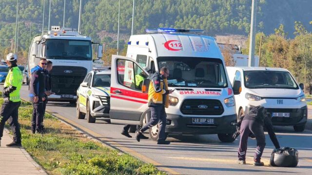Muğla’da motosiklet ile otomobil çarpıştı: 1 yaralı