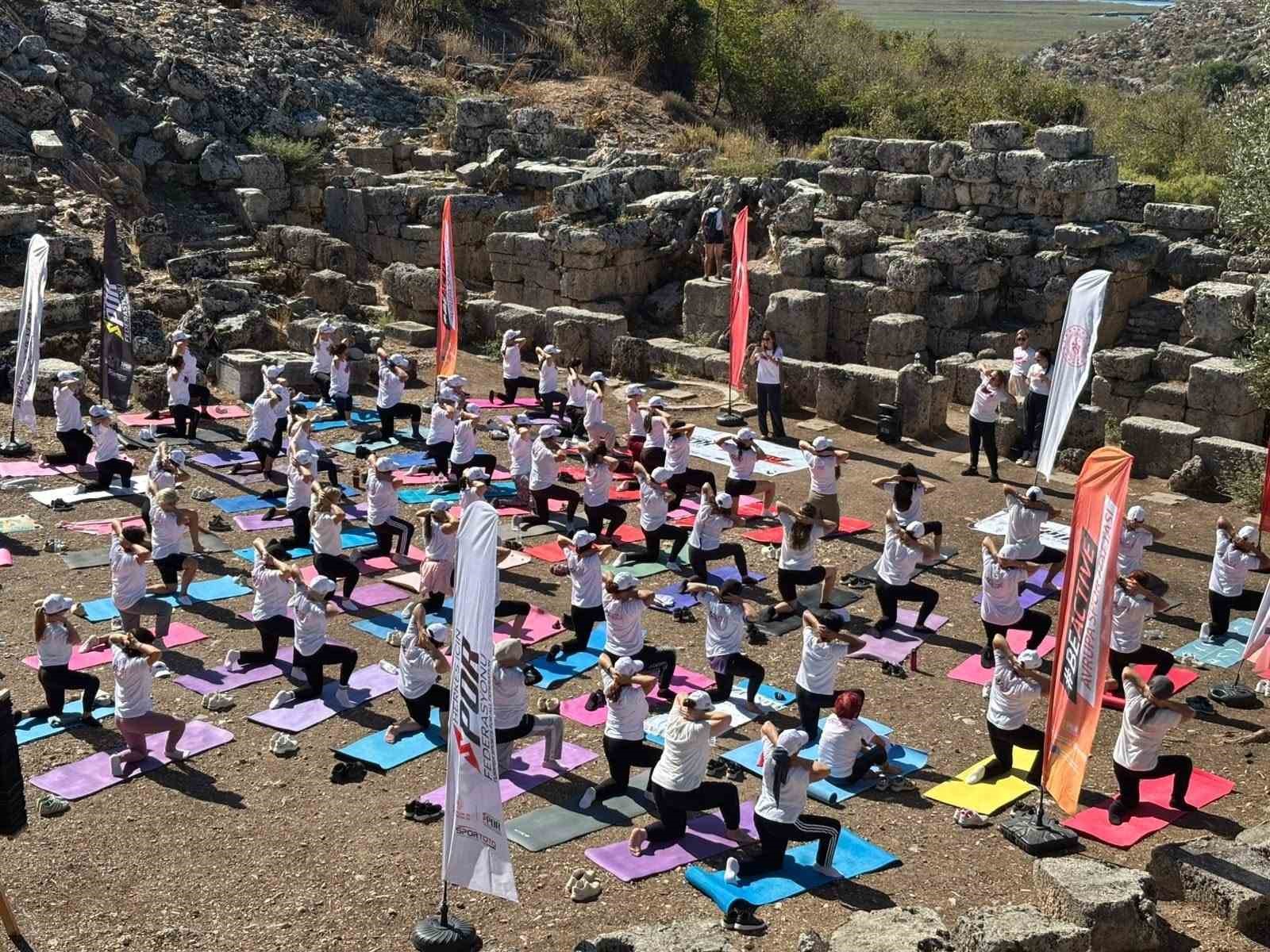Gençler Kaunos Antik Kenti’nde spor ve tarihle buluştu