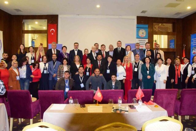 Marmaris’te gençliğin geleceği konuşuldu