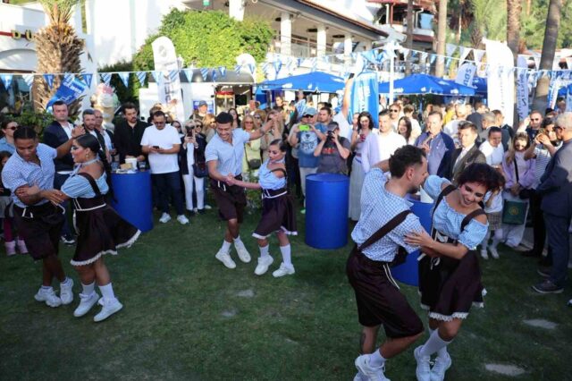 Marmaris’te sonbaharın ritmi Oktoberfest’le yükseldi