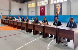 Muğlasporlu futbolcular öğrencilerle buluştu